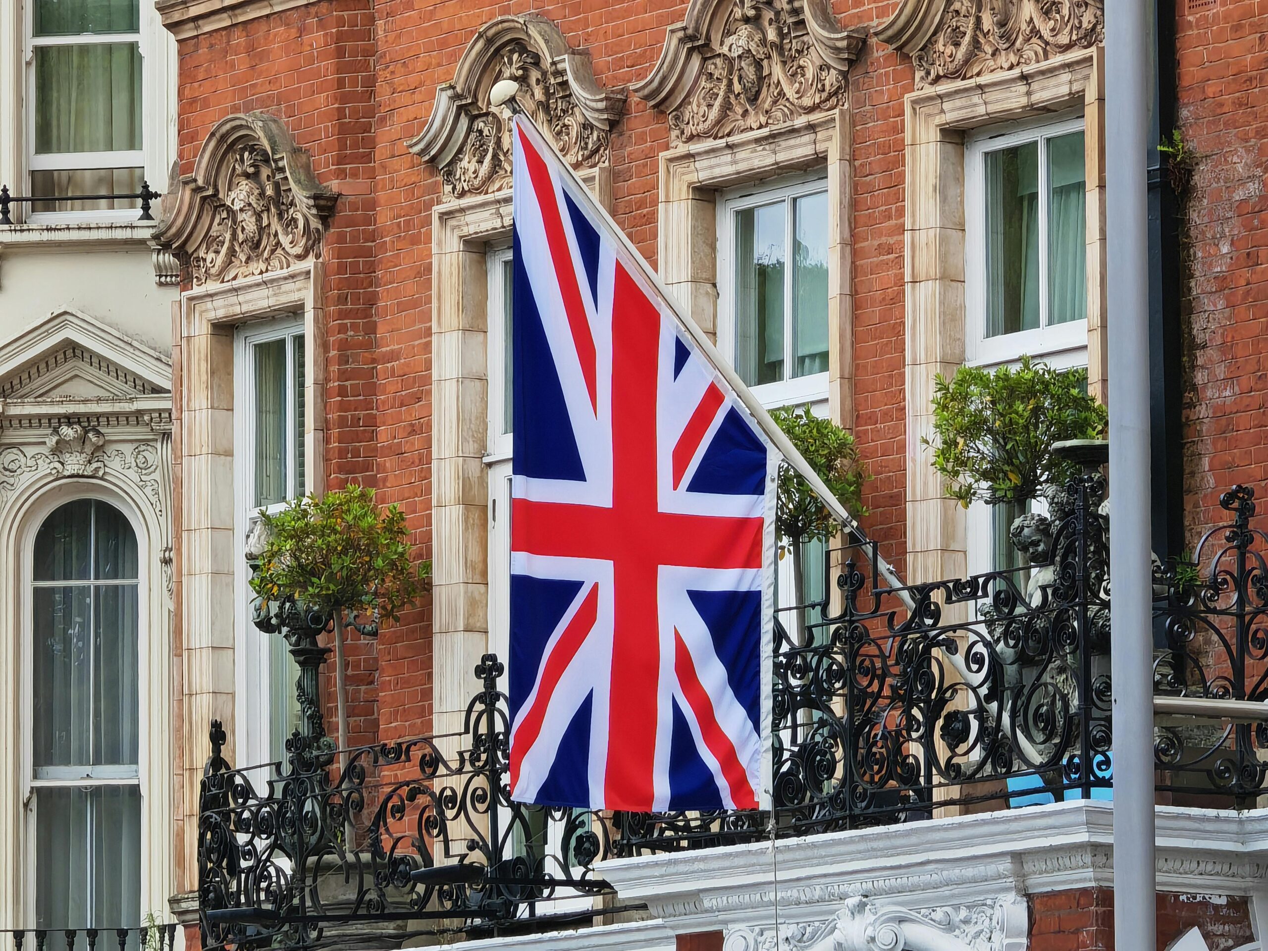 5-year route and 10-year route to Indefinite Leave to Remain (ILR) in the UK